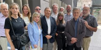ASOCIACIONES DE CONSUMIDORES EN CONTRA DEL DNU Y LOS AUMENTOS EXORBITANTES