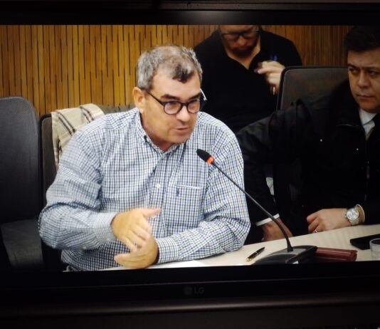 Adduc hablando Dr. Medrano. TEMA SOBREENDEUDAMIENTO